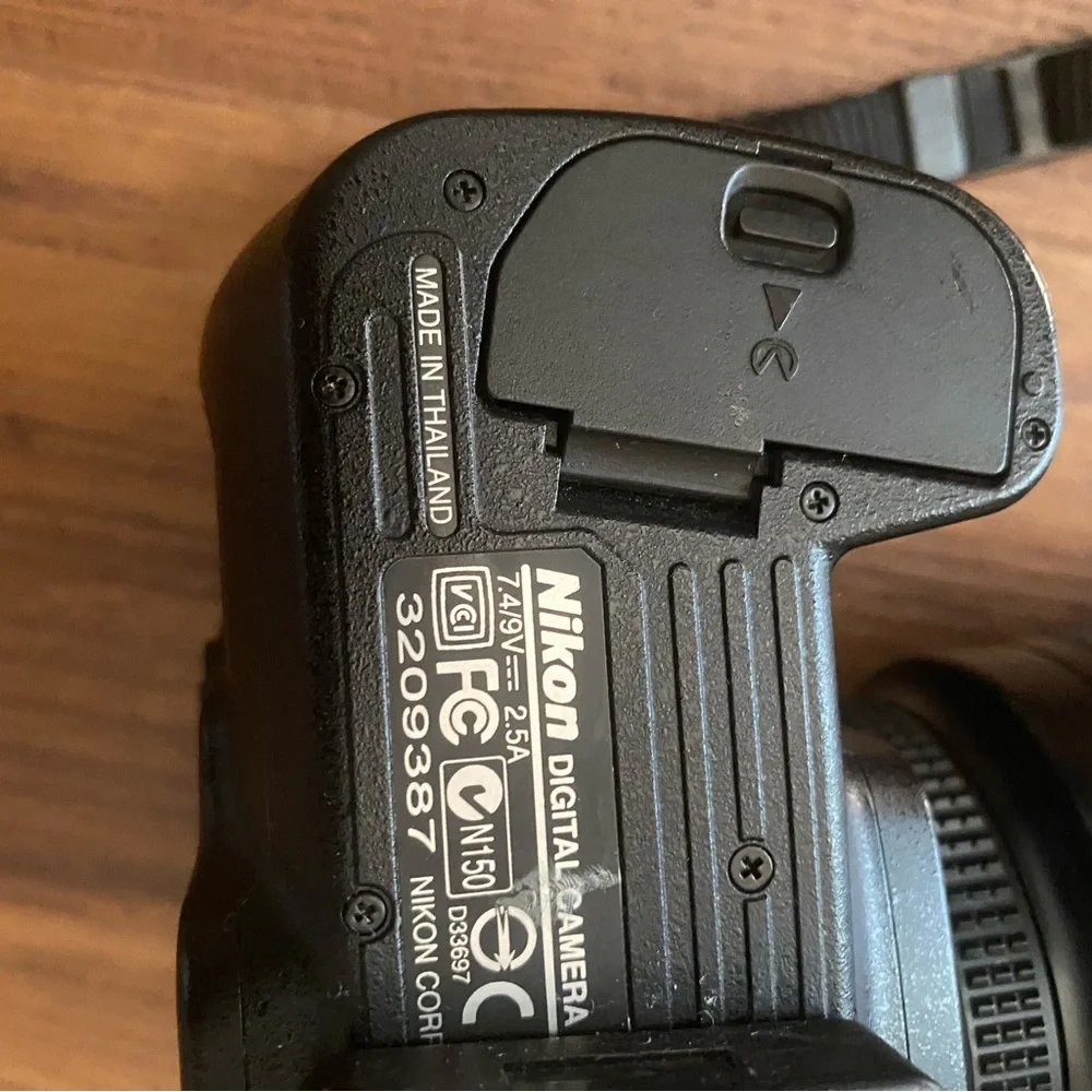 Nikon d50 selling